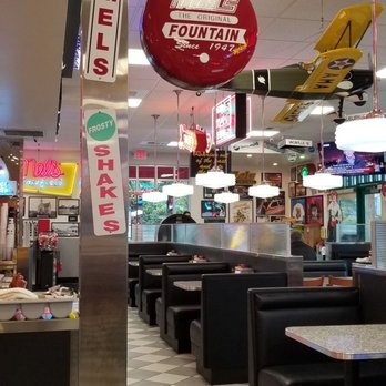 The Original Mels - Decor - Breakfast & Brunch Near Me - Fairfield, California