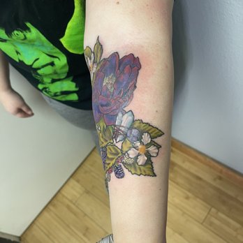 Black Tortoise Tattoo - Tattoo - Tattoo Near Me - Olympia, Washington