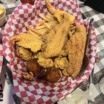 Flying Fish - Seafood Near Me - Little Rock, Arkansas