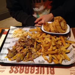 Bluegrass - Pulled pork, chips, 'slaw and onion rings