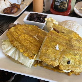 Cafe con Leche - Mexican Near Me - Chicago, Illinois