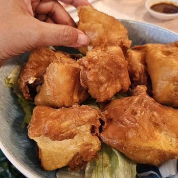 Golden City Restaurant - $18 Fried Tofu - large pieces w/ a delicious crisp coating on a bed of lettuce, unique. Bowl emptied. - Chinese Near Me - Honolulu, Hawaii Golden City Restaurant - $18 Fried Tofu - large pieces w/ a delicious crisp coating on a bed of lettuce, unique. Bowl emptied. - Chinese Near Me - Honolulu, Hawaii