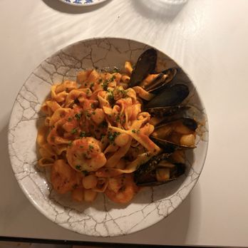 Zeppole - Frutti Di Mare - Very spicy! Pasta cooked well, scallops ~1cm in size, muscles no good, large shrimp were good. - Italian Near Me - Grapevine, Texas Zeppole - Frutti Di Mare - Very spicy! Pasta cooked well, scallops ~1cm in size, muscles no good, large shrimp were good. - Italian Near Me - Grapevine, Texas