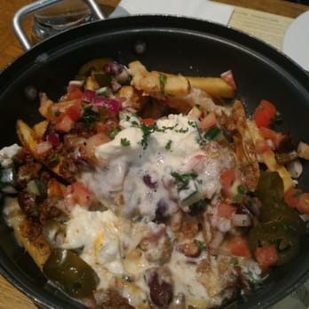 DRAFT Gastropub Greenbelt - Draft Nacho Fries - Gastropubs Near Me - Makati, NCR
