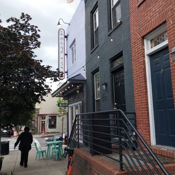 Bmore Licks - Outside - Ice Cream & Frozen Yogurt Near Me - Baltimore, Maryland