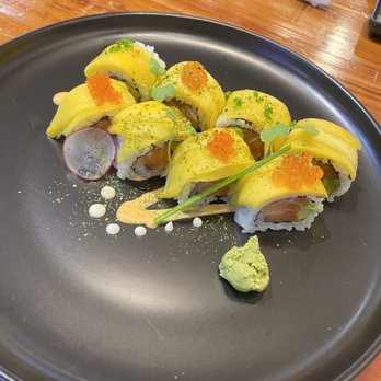Sen Sushi - Mango Salmon Roll - Sushi Bars Near Me - Rosemead, California Sen Sushi - Mango Salmon Roll - Sushi Bars Near Me - Rosemead, California