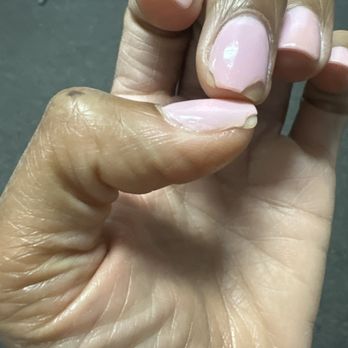 Lush Nails and Spa - Chipped dip powder - Waxing Near Me - Somerset, New Jersey