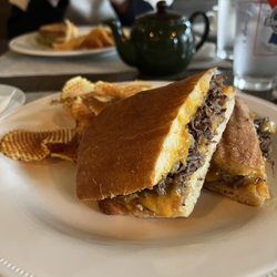 Tarry Tavern - Lyndhurst short rib panini