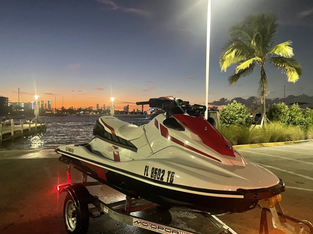 V’S JET SKIS Updated April 2024 21 Photos Miami Beach, Florida