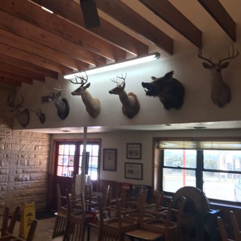 Inman’s BBQ - Hunting Season 2 - Barbeque Near Me - Llano, Texas