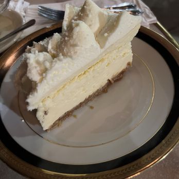 Cafe Intermezzo - Midtown - White Chocolate Amaretto Cheesecake - Cafes Near Me - Atlanta, Georgia Cafe Intermezzo - Midtown - White Chocolate Amaretto Cheesecake - Cafes Near Me - Atlanta, Georgia