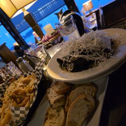The Cliff House - Mussels, garlic parm truffle fries, toast points