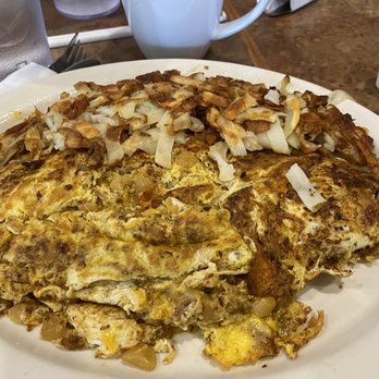 Blackberry Cafe - Chorizo hash omelet with hash browns - Breakfast & Brunch Near Me - Chandler, Arizona Blackberry Cafe - Chorizo hash omelet with hash browns - Breakfast & Brunch Near Me - Chandler, Arizona