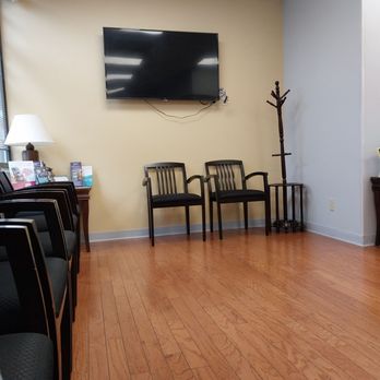 Tri-State Neurology - The other end of the waiting room. It's very spacious and comfortable. - Neurologist Near Me Tri-State Neurology - The other end of the waiting room. It's very spacious and comfortable. - Neurologist Near Me