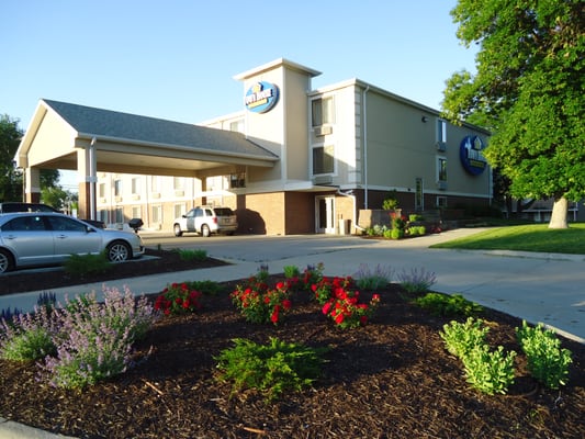 TownHouse Extended Stay Hotel Downtown by null