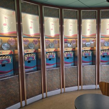 Shake 'n Swirl - Variety of flavors - Ice Cream & Frozen Yogurt Near Me - Whitestone, New York Shake 'n Swirl - Variety of flavors - Ice Cream & Frozen Yogurt Near Me - Whitestone, New York