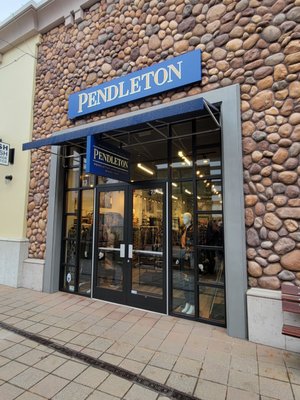 Bridgeport Village by null