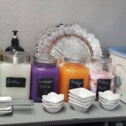 M&M Salon of Beauty