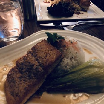 Saltine - Salmon plate - Seafood Near Me - Norfolk, Virginia Saltine - Salmon plate - Seafood Near Me - Norfolk, Virginia