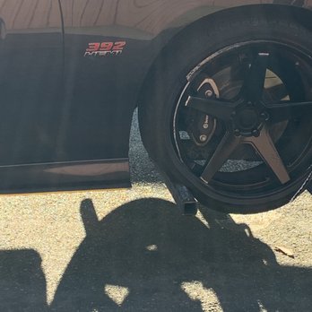 Auto Collision Team - Passenger side and rim damage - Body Shops Near Me - Inglewood, California Auto Collision Team - Passenger side and rim damage - Body Shops Near Me - Inglewood, California