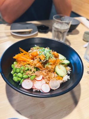 Maru Izakaya by null