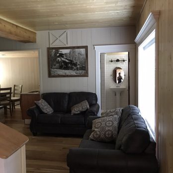 Shasta View Lodge - Hotels Near Me - McCloud, California