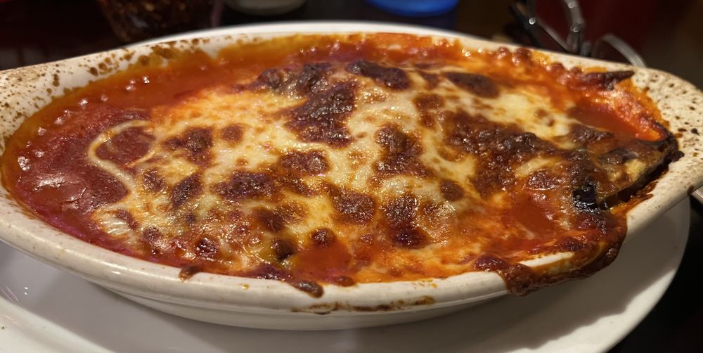 The New Yorker Pizza & Restaurant