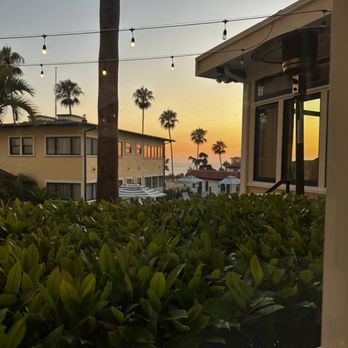 Nine-Ten - Bars Near Me - La Jolla, California Nine-Ten - Bars Near Me - La Jolla, California