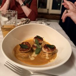 Hokkaido Seared Sea Scallops & Mushroom Ravioli