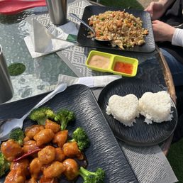 Orange chicken White rice Chicken fried rice Orange chicken White rice Chicken fried rice