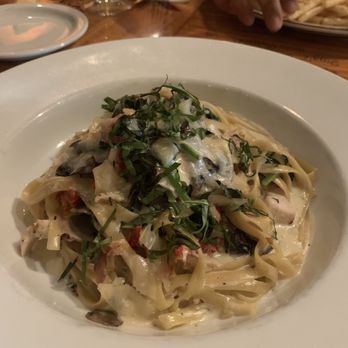 Surla's - Chicken Fettuccine - Asian Fusion Near Me - Modesto, California