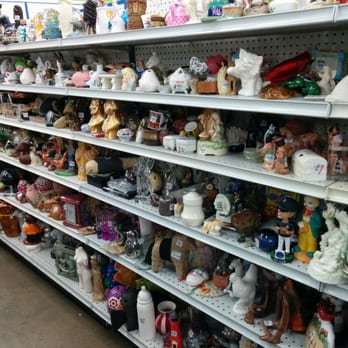 Bellingham Goodwill - Knick knacks. - Community Service/Non-Profit Near Me - Bellingham, Washington