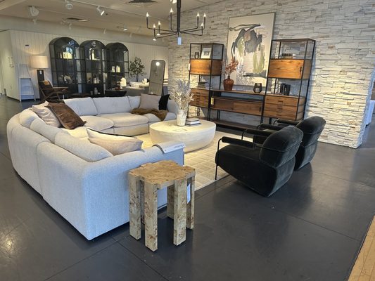 Crate & Barrel by null
