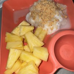 Pineapple sticky rice Pineapple sticky rice