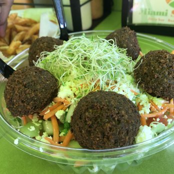 Miami Squeeze - Falafel Salad - Juice Bars & Smoothies Near Me - North Miami Beach, Florida