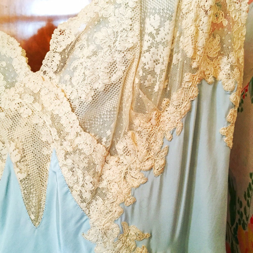 Frock Me Vintage Fair - Love lace! - Used, Vintage & Consignment Near Me - London, XGL