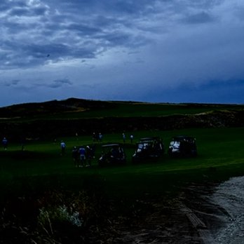 Gamble Sands Resort - A group of 10 people playing ONE hole. No marshal!!!! - Golf Near Me - Brewster, Washington Gamble Sands Resort - A group of 10 people playing ONE hole. No marshal!!!! - Golf Near Me - Brewster, Washington