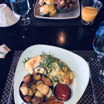 Six Seven Restaurant - Smoked Salmon Omelet  Dungeness Crab Florentine - New American Near Me - Seattle, Washington