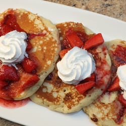 Urban Egg - Strawberry-Cheesecake-Pancakes