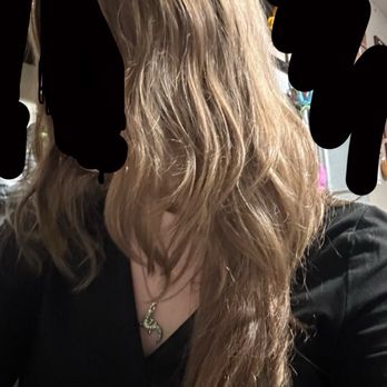Great Clips - The "layer" she cut to my chin that didn't blend into my hair - Hair Salons Near Me - Casper, Wyoming Great Clips - The "layer" she cut to my chin that didn't blend into my hair - Hair Salons Near Me - Casper, Wyoming