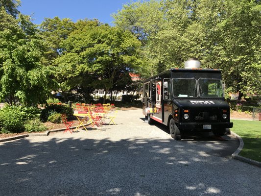 Denny Park Food Truck Pod