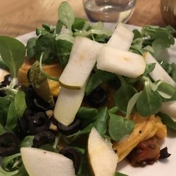 Zielona Restauracja Wegańska i Wegetariańska - Vegan chili with pumpkin pancakes