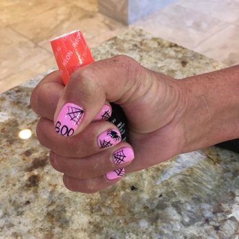 Luxurious Nail Lounge - Nail Salons Near Me - Huntington Beach, California