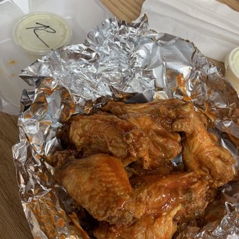 Wings On the Run - American Near Me - Greenville, South Carolina Wings On the Run - American Near Me - Greenville, South Carolina