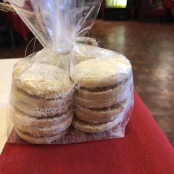 Puro Peru - Alfajores with creamy Dulce de Leche in the center - Peruvian Near Me - Sandy, Utah Puro Peru - Alfajores with creamy Dulce de Leche in the center - Peruvian Near Me - Sandy, Utah