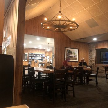 Schobels Restaurant - Dining room ambience - Buffets Near Me - Columbus, Texas