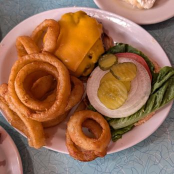 Orphan Andy's - Cheeseburger with onion rings surcharge add on - Diners Near Me - San Francisco, California Orphan Andy's - Cheeseburger with onion rings surcharge add on - Diners Near Me - San Francisco, California