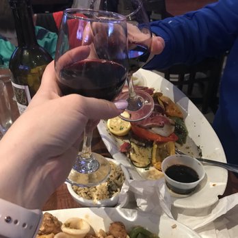 Boston Fish Market - Chipped plate - Seafood Markets Near Me - Wheeling, Illinois