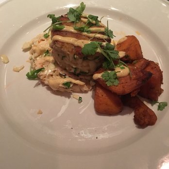 Old Ebbitt Grill - Crab cake! - Bars Near Me - Washington, DC, District of Columbia