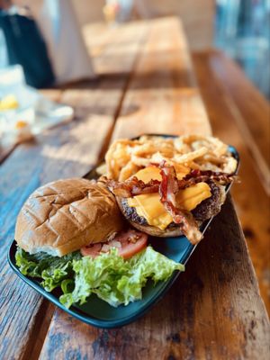 Twisted Root Burger Co. by null